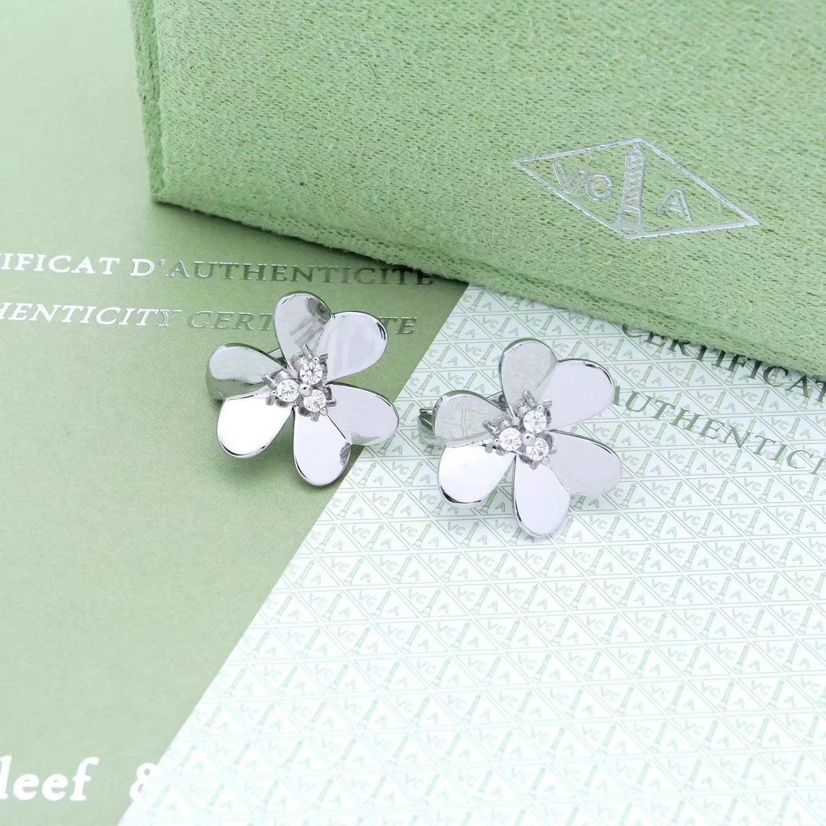 ??MIRA?¡¥FRIVOLE EARRINGS- LARGE MODEL