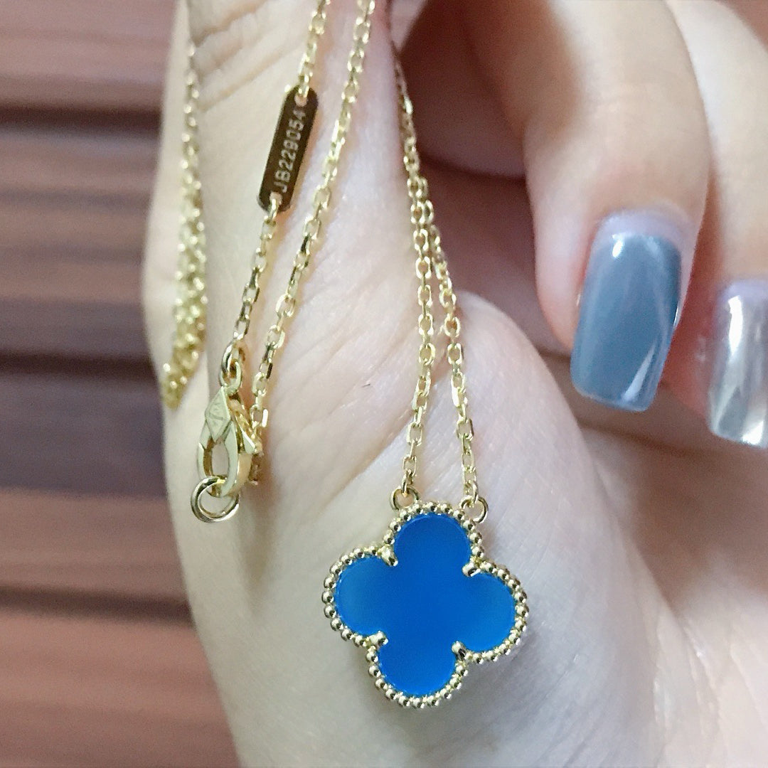 ??MIRA?¡¥CLOVER 15MM BLUE AGATE NECKLACE